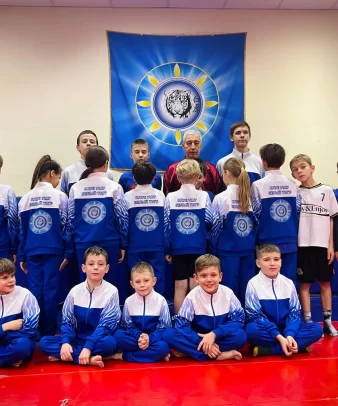 Спортивные костюмы Белый тигр